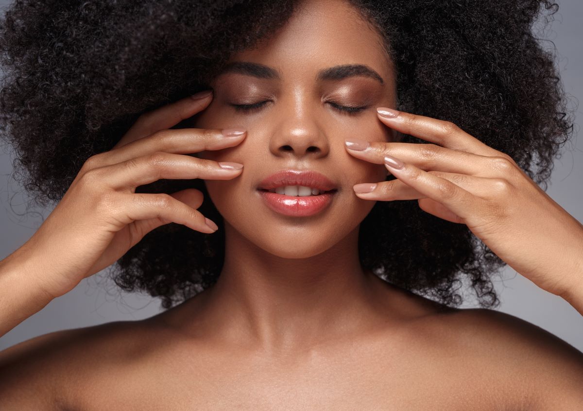 Multi-Molecular Hyaluronic Serum